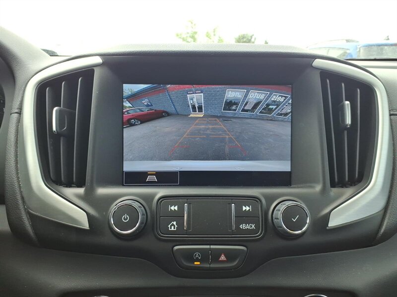 2022 GMC Terrain SLT - Photo 13 - Carmichaels, PA 15320