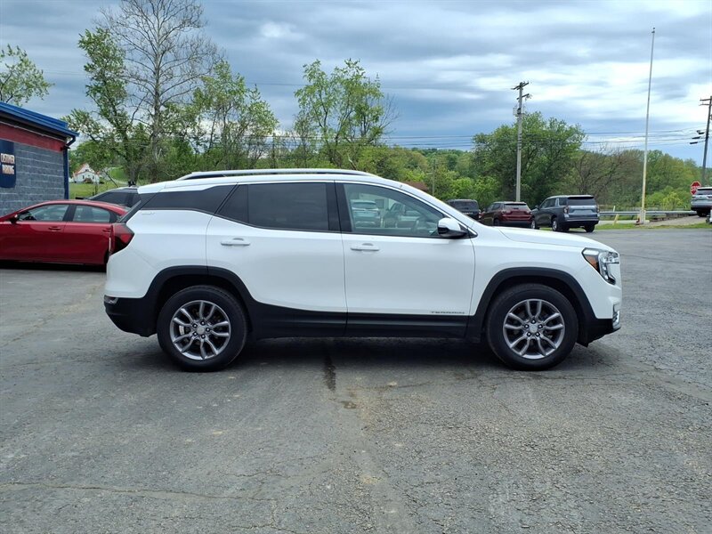 2022 GMC Terrain SLT - Photo 3 - Carmichaels, PA 15320