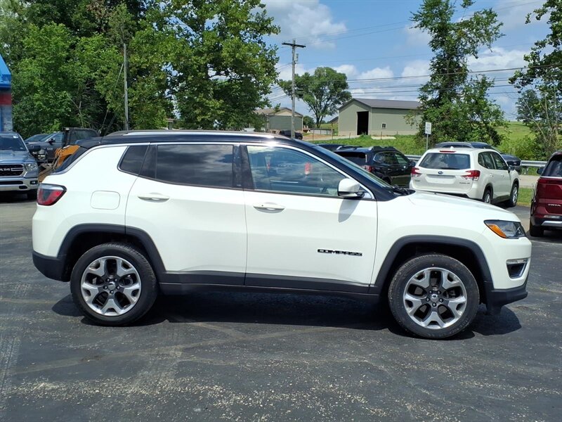 2017 Jeep Compass Limited - Photo 4 - Carmichaels, PA 15320