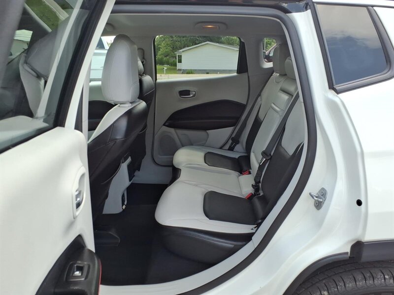 2017 Jeep Compass Limited - Photo 10 - Carmichaels, PA 15320