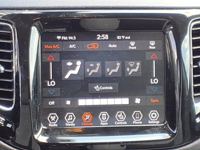 2017 Jeep Compass Limited - Photo 14 - Carmichaels, PA 15320