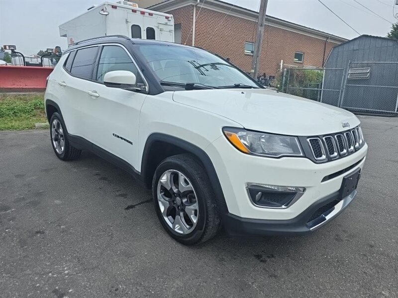 2017 Jeep Compass Limited - Photo 2 - Carmichaels, PA 15320