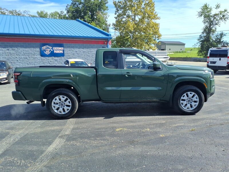 2022 Nissan Frontier SV - Photo 4 - Carmichaels, PA 15320