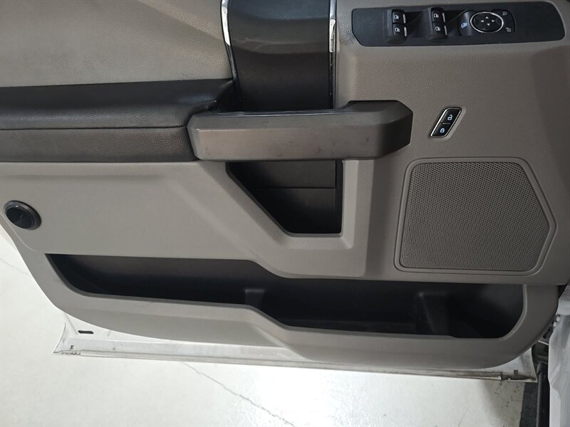2017 Ford F-350 XLT - Photo 11 - Carmichaels, PA 15320