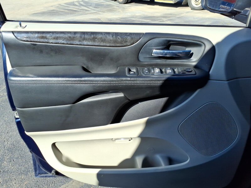 2013 Dodge Grand Caravan SE - Photo 11 - Carmichaels, PA 15320
