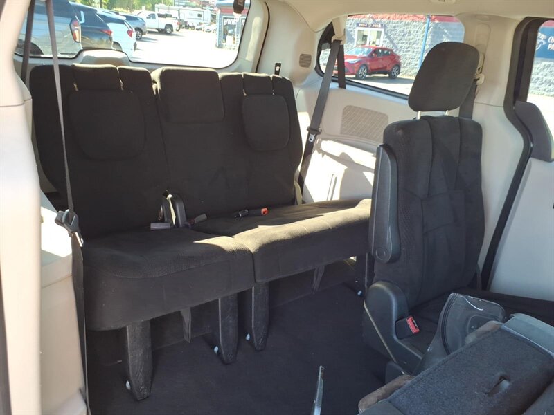 2013 Dodge Grand Caravan SE - Photo 7 - Carmichaels, PA 15320