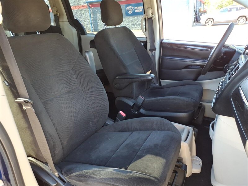 2013 Dodge Grand Caravan SE - Photo 5 - Carmichaels, PA 15320