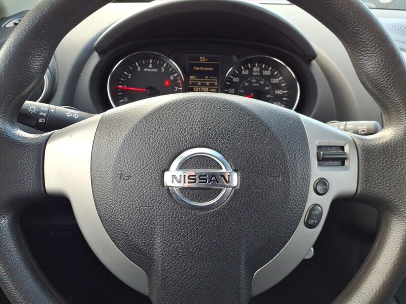 2013 Nissan Rogue SV - Photo 12 - Carmichaels, PA 15320