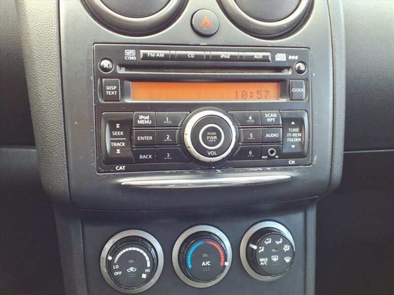 2013 Nissan Rogue SV - Photo 11 - Carmichaels, PA 15320