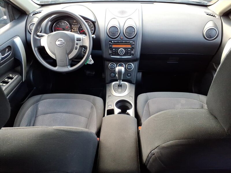 2013 Nissan Rogue SV - Photo 9 - Carmichaels, PA 15320