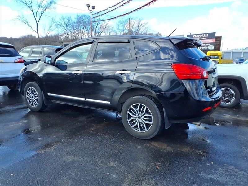 2013 Nissan Rogue SV - Photo 3 - Carmichaels, PA 15320