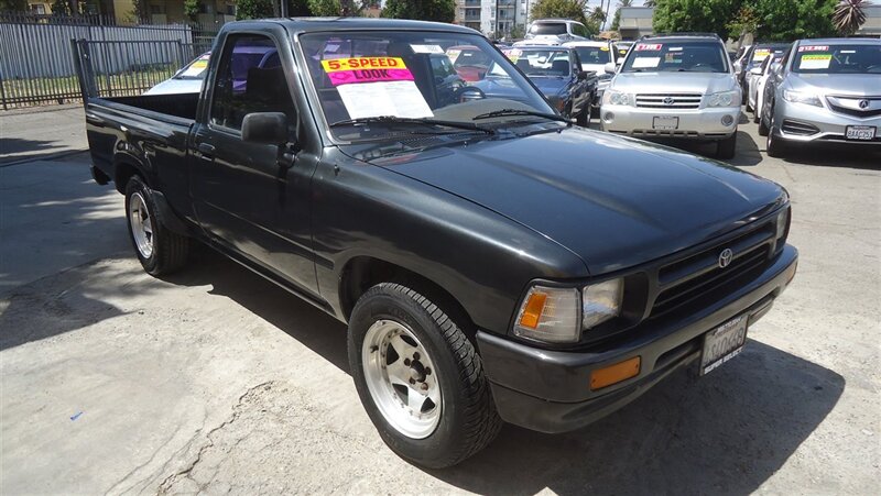 1993 Toyota Pickup   - Photo 1 - Van Nuys, CA 91405