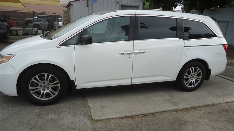 2013 Honda Odyssey EX-L   - Photo 1 - Van Nuys, CA 91405