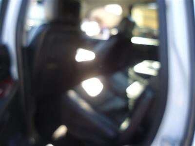 2013 GMC Yukon SLT - Photo 17 - Van Nuys, CA 91405