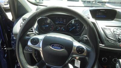 2016 Ford Escape SE - Photo 22 - Van Nuys, CA 91405