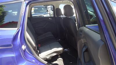 2016 Ford Escape SE - Photo 11 - Van Nuys, CA 91405