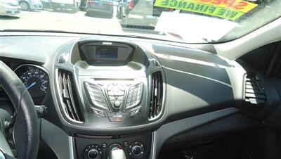 2016 Ford Escape SE - Photo 21 - Van Nuys, CA 91405