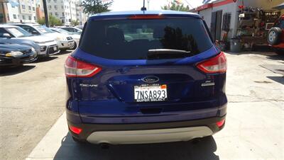 2016 Ford Escape SE - Photo 8 - Van Nuys, CA 91405