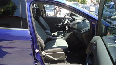 2016 Ford Escape SE - Photo 13 - Van Nuys, CA 91405