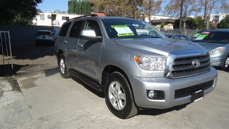 2011 Toyota Sequoia SR5   - Photo 1 - Van Nuys, CA 91405