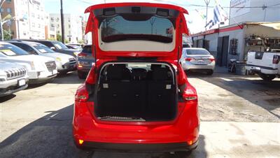 2016 Ford Focus SE - Photo 11 - Van Nuys, CA 91405