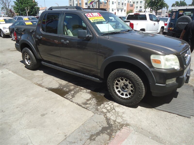 2007 Ford Explorer Sport Trac XLT   - Photo 1 - Van Nuys, CA 91405