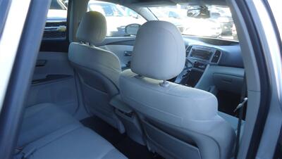 2010 Toyota Venza FWD V6 - Photo 12 - Van Nuys, CA 91405