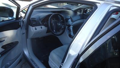 2010 Toyota Venza FWD V6 - Photo 18 - Van Nuys, CA 91405