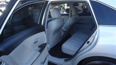 2010 Toyota Venza FWD V6 - Photo 16 - Van Nuys, CA 91405
