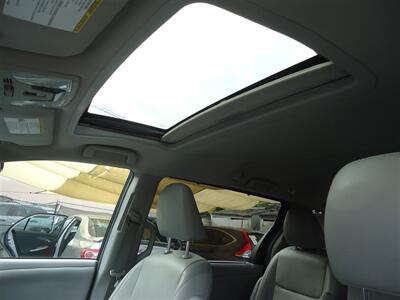 2017 Toyota Sienna XLE 7-Passenger Auto   - Photo 24 - Van Nuys, CA 91405