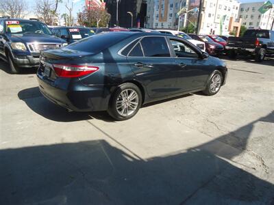 2017 Toyota Camry LE   - Photo 6 - Van Nuys, CA 91405