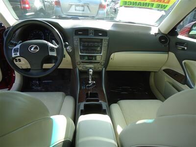 2011 Lexus IS   - Photo 16 - Van Nuys, CA 91405