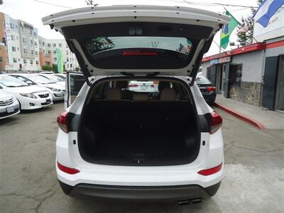 2016 Hyundai TUCSON Sport   - Photo 11 - Van Nuys, CA 91405