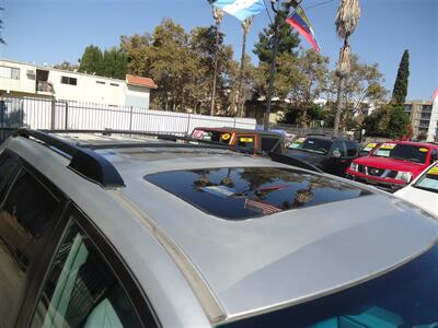 2011 Toyota Highlander SE   - Photo 5 - Van Nuys, CA 91405