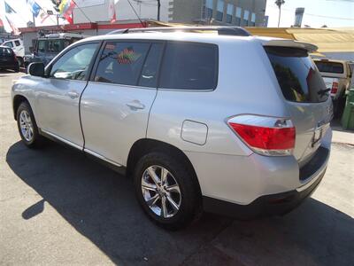 2011 Toyota Highlander SE   - Photo 3 - Van Nuys, CA 91405