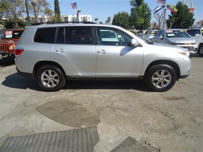 2011 Toyota Highlander SE   - Photo 30 - Van Nuys, CA 91405