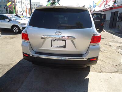 2011 Toyota Highlander SE   - Photo 8 - Van Nuys, CA 91405