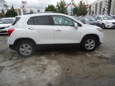 2018 Chevrolet Trax LT - Photo 3 - Van Nuys, CA 91405