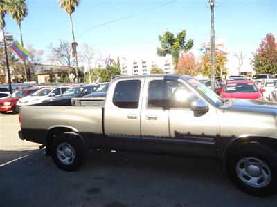 2004 Toyota Tundra SR5 - Photo 4 - Van Nuys, CA 91405