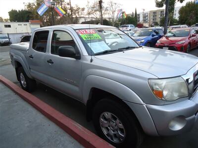 2005 Toyota Tacoma PreRunner V6   - Photo 6 - Van Nuys, CA 91405