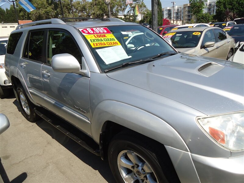 2005 Toyota 4Runner SR5   - Photo 1 - Van Nuys, CA 91405