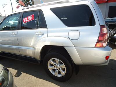 2005 Toyota 4Runner SR5   - Photo 6 - Van Nuys, CA 91405