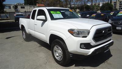 2016 Toyota Tacoma SR5 V6 - Photo 2 - Van Nuys, CA 91405