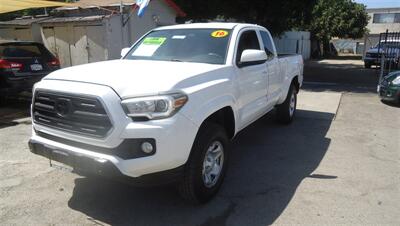 2016 Toyota Tacoma SR5 V6 - Photo 6 - Van Nuys, CA 91405