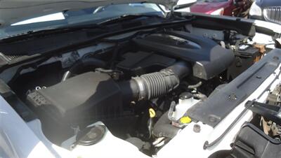 2016 Toyota Tacoma SR5 V6 - Photo 21 - Van Nuys, CA 91405