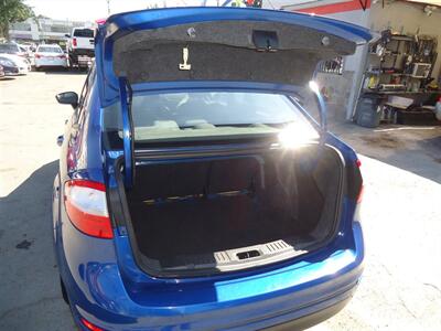 2019 Ford Fiesta SE   - Photo 10 - Van Nuys, CA 91405