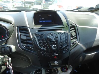 2019 Ford Fiesta SE   - Photo 19 - Van Nuys, CA 91405