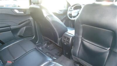2022 Ford Escape SEL   - Photo 13 - Van Nuys, CA 91405