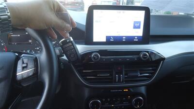 2022 Ford Escape SEL   - Photo 22 - Van Nuys, CA 91405