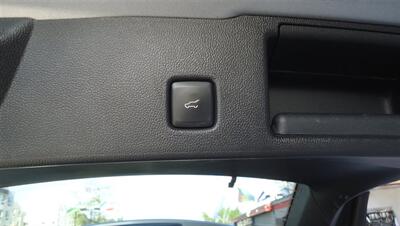 2022 Ford Escape SEL   - Photo 11 - Van Nuys, CA 91405